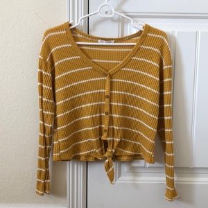 Long Sleeve Cropped Button Down Shirt